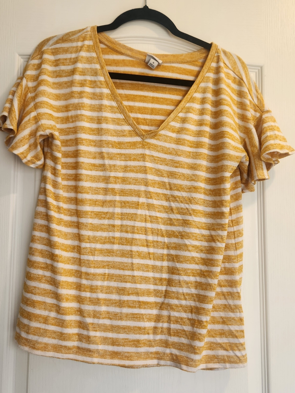 a new day Yellow and White Striped V-Neck Ruffle Sleeve Top S Euc